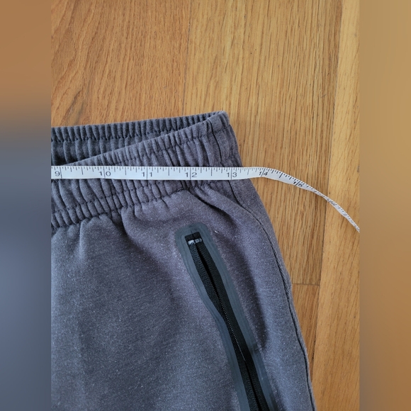 Boys size xxl 18 joggers - Picture 4 of 7